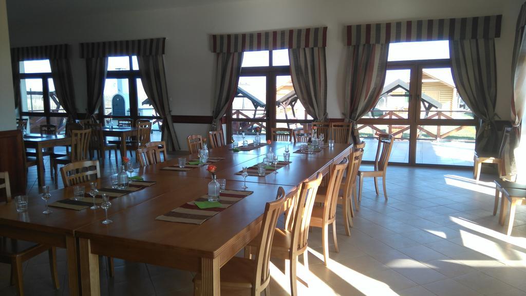 Tuzseri Palinka Tanya Bagian luar foto